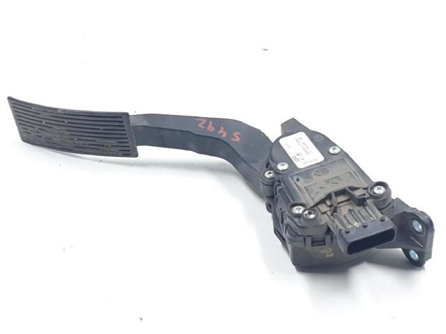 Pedał przyspieszenia (gazu) 18002EA000 NISSAN