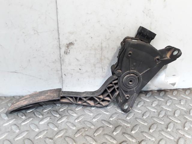 Pedał przyspieszenia (gazu) 18002EA000 NISSAN