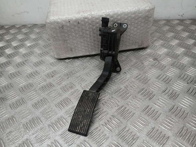 Pedał przyspieszenia (gazu) 18002EA000 NISSAN
