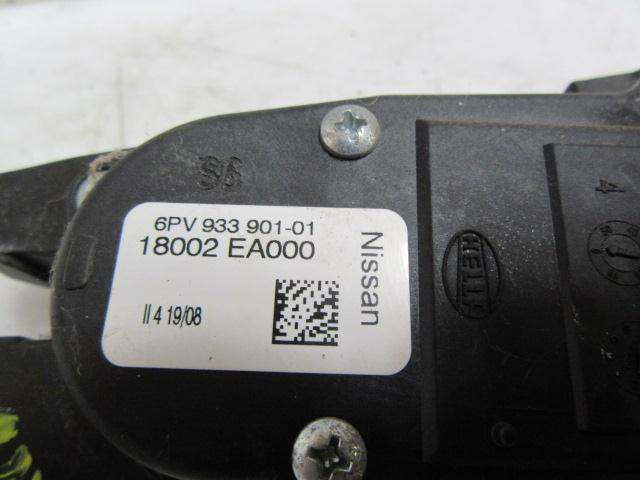 Pedał przyspieszenia (gazu) 18002EA000 NISSAN