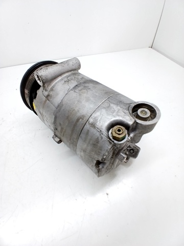 1860528 Ford