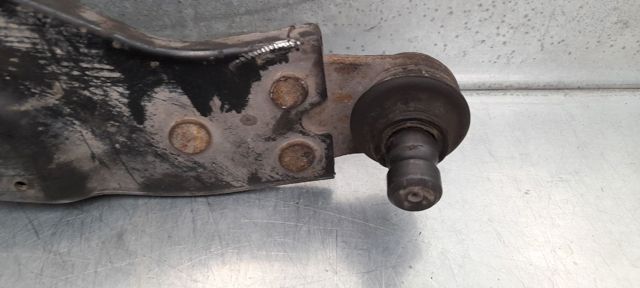 Wahacz zawieszenia przedniego dolny lewy 1909998 FORD