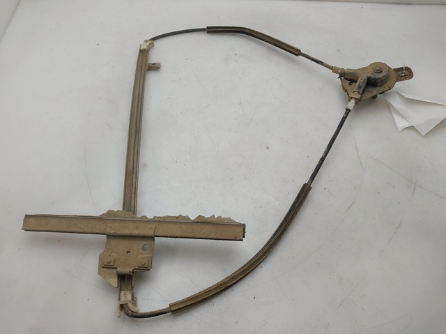 Mechanizm podnoszenia szyby drzwi przednich prawych 191837402 VAG