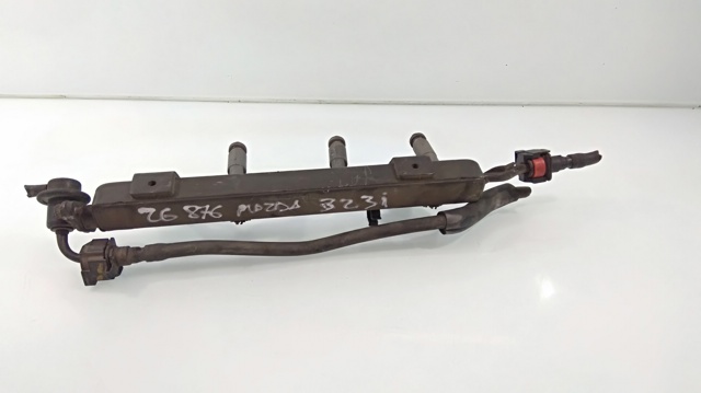 Regulator ciśnienia paliwa w listwie paliwowej Mazda 323 BJ