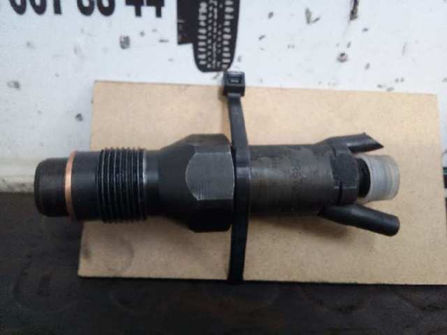 Rozpylacz wtrysku diesla 198477 PEUGEOT