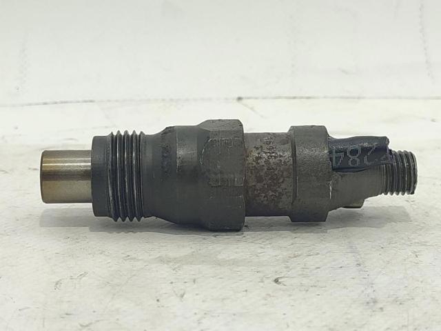 Wtryskiwacz paliwa 198496 PEUGEOT