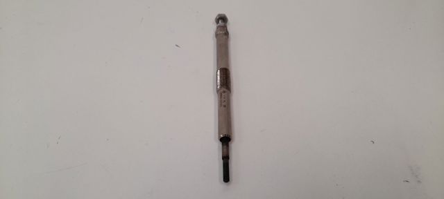 Świeca żarowa 1985033020 TOYOTA