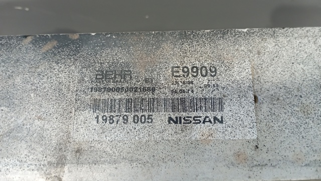 Chłodnica intercoolera 19879005 NISSAN
