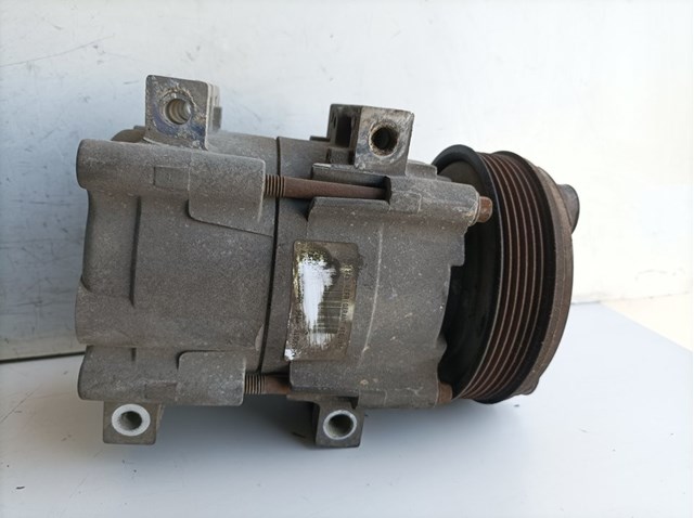 Sprężarka klimatyzacji 19D629 FORD