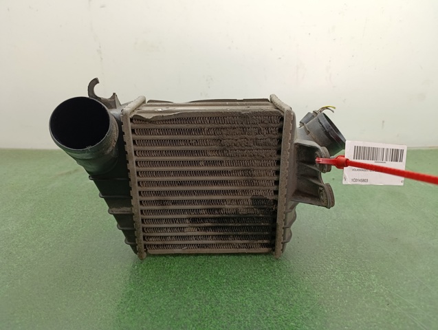 Chłodnica intercoolera 1C0145803 VAG
