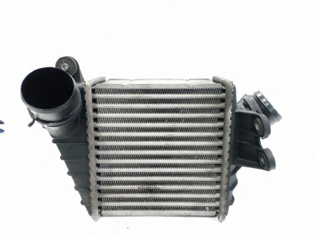 Chłodnica intercoolera 1C0145803A VAG