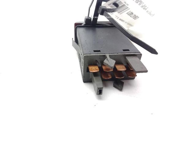 Przycisk włączania światła awaryjnego Volkswagen Beetle 9C1, 1C1, 9G1