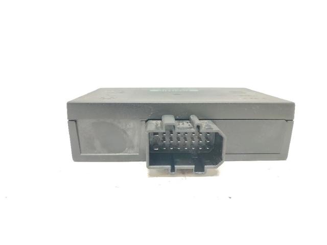 Blok komfortu Volkswagen Passat 3B3