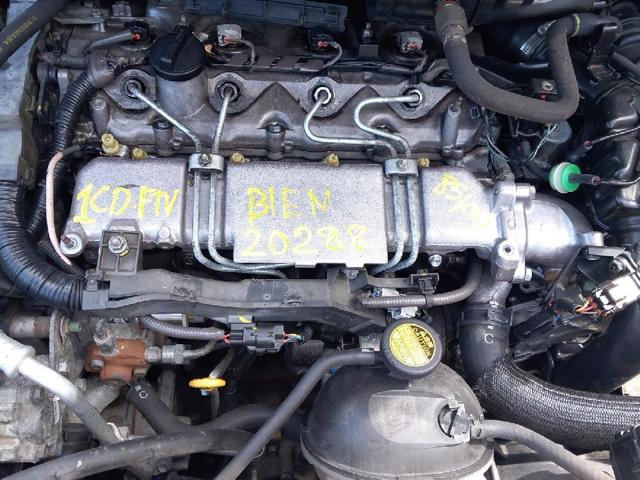 Silnik w komplecie 1CDFTV TOYOTA