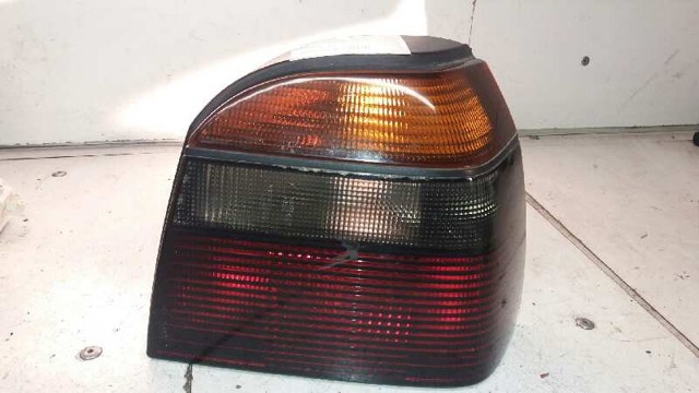 Lampa zespolona tylna prawa 1E0945096A VAG