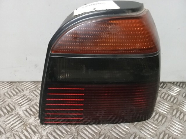 Lampa zespolona tylna prawa 1E0945096A VAG