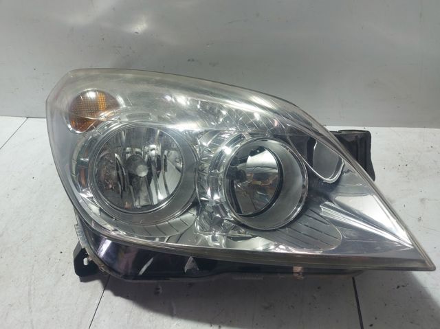 Reflektor prawy 1EG27037042 OPEL