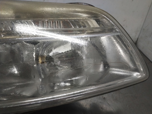 Reflektor prawy 1EJ00963002 OPEL