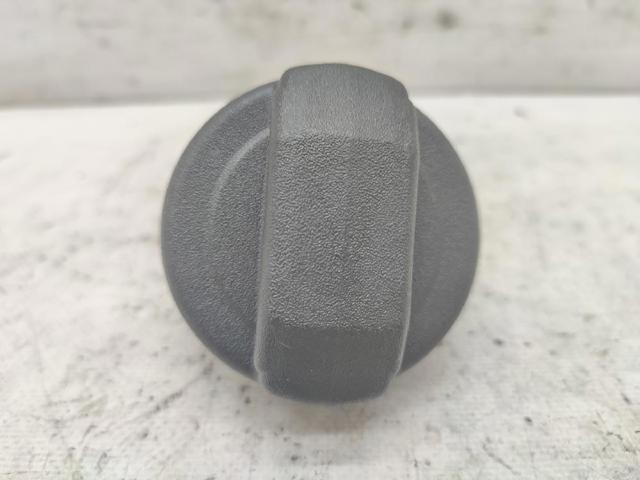 Korek wlewu paliwa 1H0201553B VAG