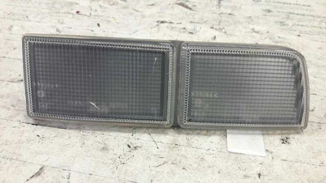 Zaślepka (kratki) lamp przeciwmgielnych zderzaka przedniego lewa 1H0941777A VAG