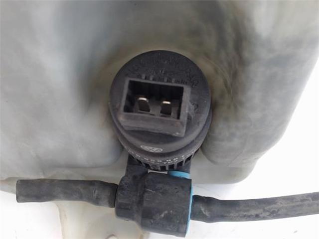 Zbiorniczek spryskiwacza szyb Volkswagen Golf 3 1H1