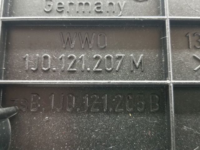 Dyfuzor chłodnicy 1J0121207M VAG