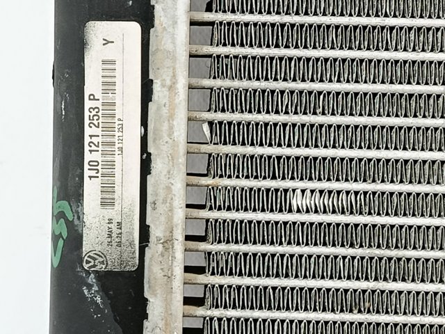 Chłodnica silnika 1J0121253 VAG