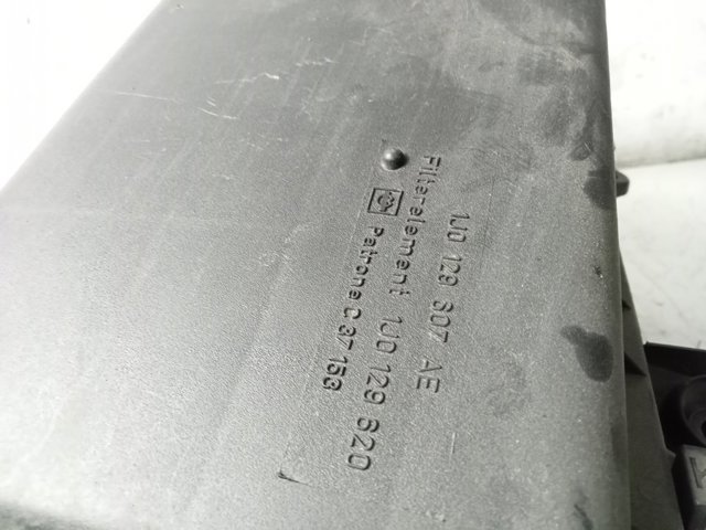 Obudowa filtra powietrza 1J0129607AE VAG