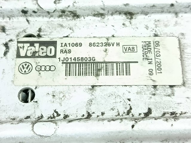 Chłodnica intercoolera 1J0145803G VAG
