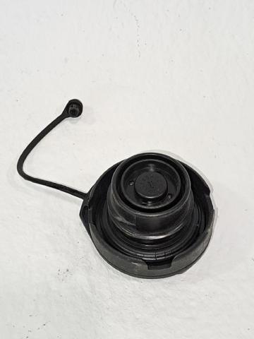 Korek wlewu paliwa 1J0201550BF VAG