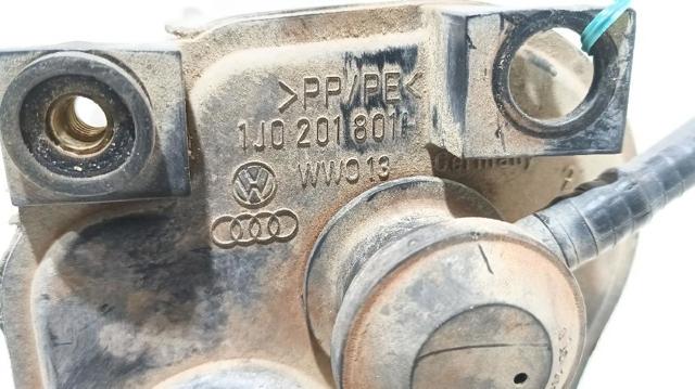 POCHŁANIACZ PAR PALIWA Volkswagen Bora 1J2