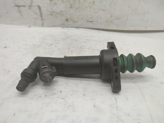 Cylinder roboczy sprzęgła 1J0721261 VAG