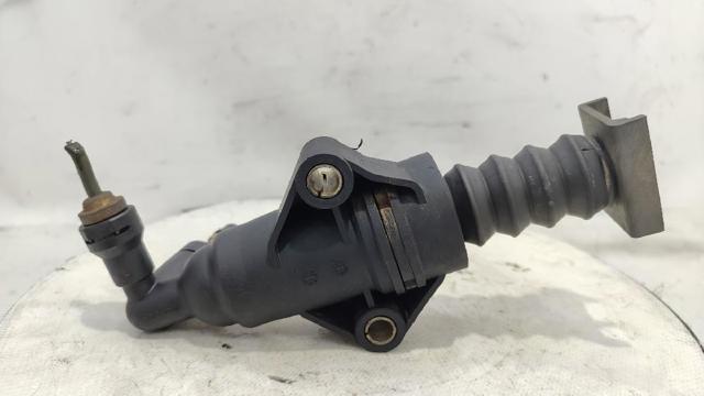 Cylinder roboczy sprzęgła 1J0721261F VAG