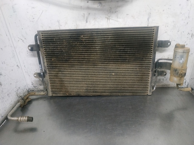 Chłodnica klimatyzacji Volkswagen Golf