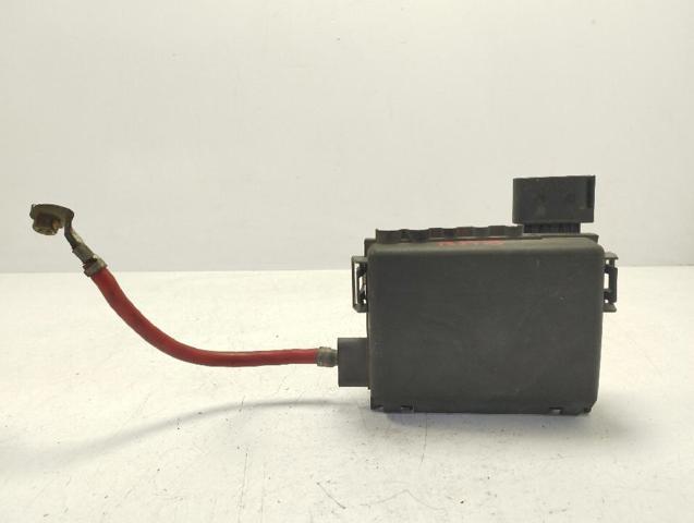 Skrzynka bezpieczników Volkswagen Polo 3 6KV2