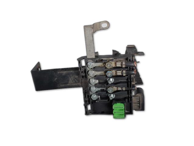 Skrzynka bezpieczników Volkswagen Polo 3 6KV2