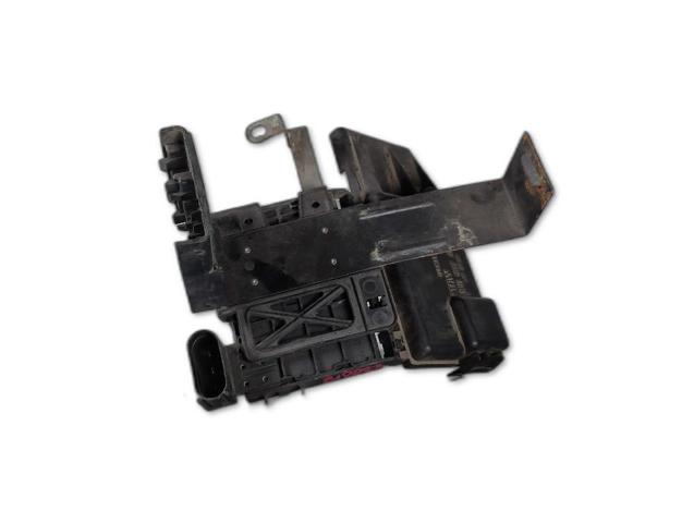 Skrzynka bezpieczników Volkswagen Polo 3 6KV2