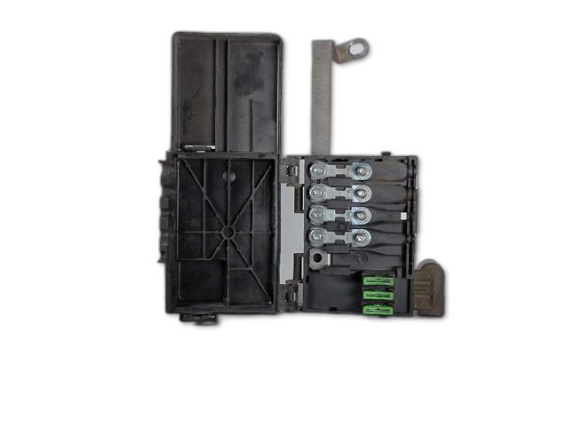 Skrzynka bezpieczników Volkswagen Polo 3 6KV2