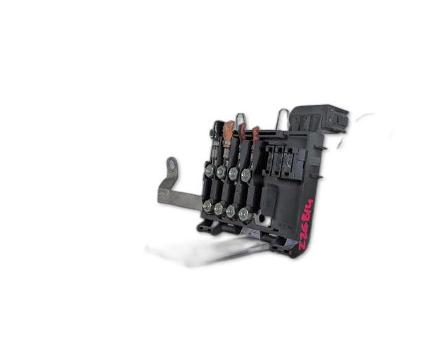 Skrzynka bezpieczników Volkswagen Polo 3 6KV2