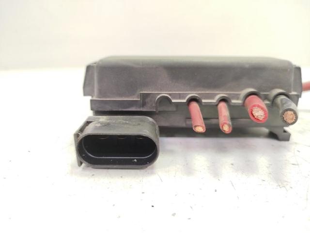 Skrzynka bezpieczników Volkswagen Polo 3 6KV2