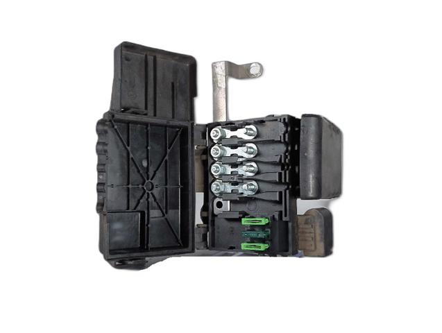 Skrzynka bezpieczników Volkswagen Polo 3 6KV2