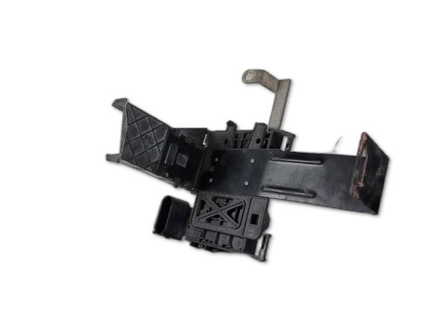 Skrzynka bezpieczników Volkswagen Polo 3 6KV2