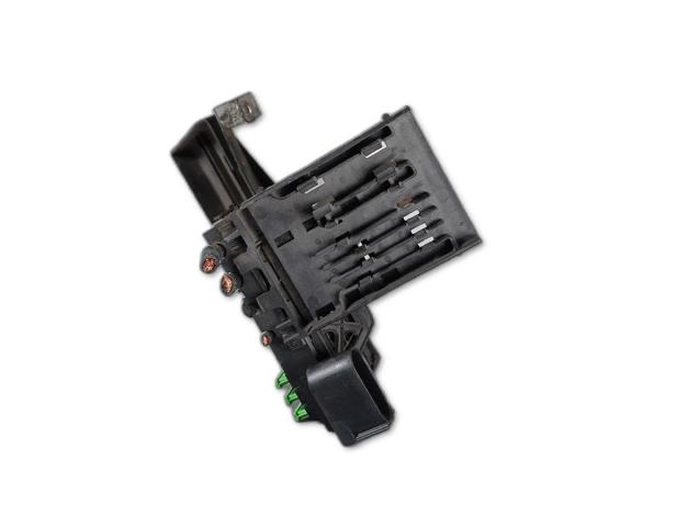 Skrzynka bezpieczników Volkswagen Polo 3 6KV2