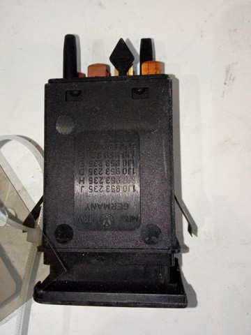 1J0953235 VAG