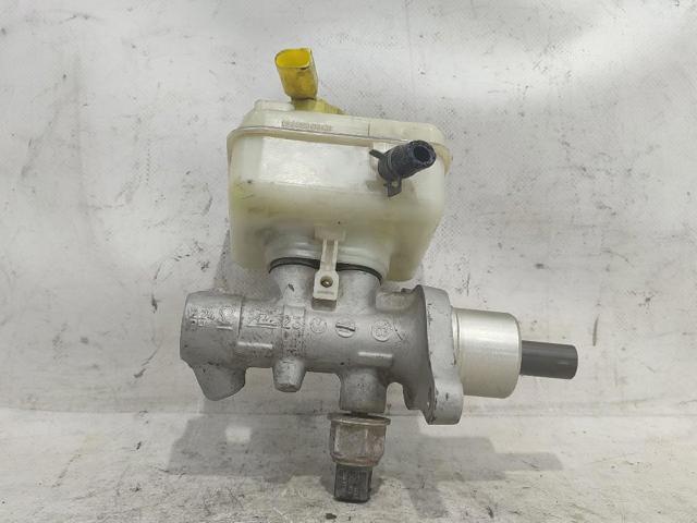 Główny cylinder hamulców 1J1611301B VAG