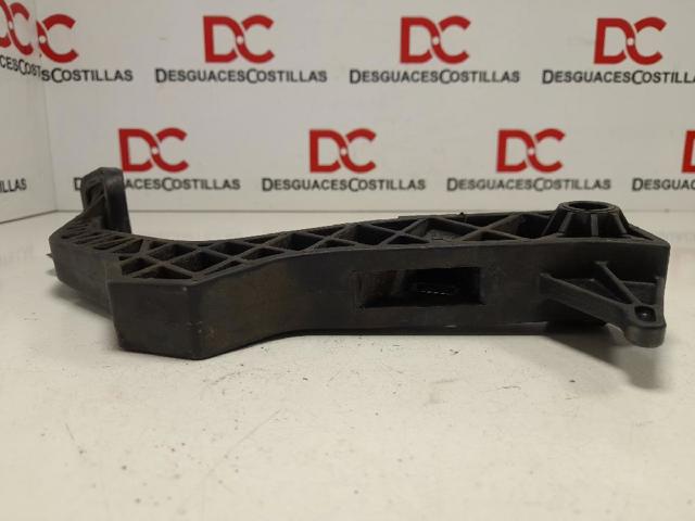 Pedał sprzęgła Audi TT 8N3