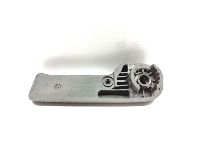 1J1823533C VAG