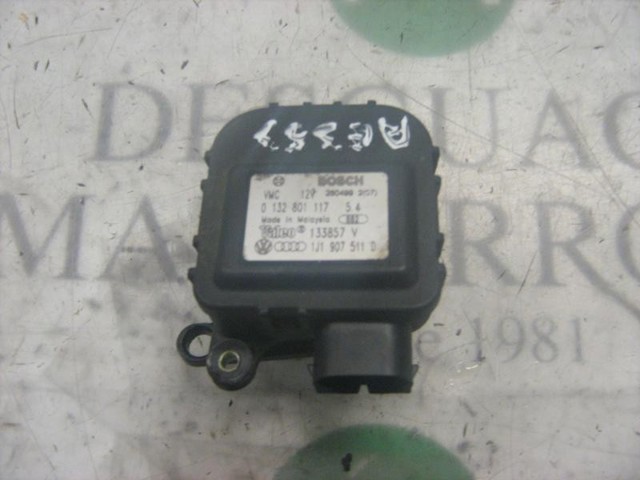 Silniczek klapy nagrzewnicy 1J1907511D VAG