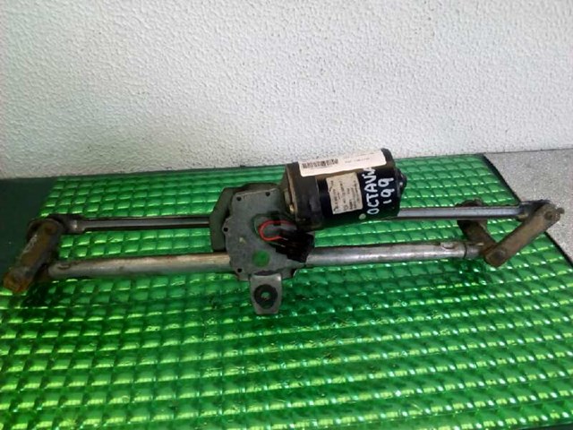 Silniczek wycieraczki szyby przedniej 1J1955113A VAG