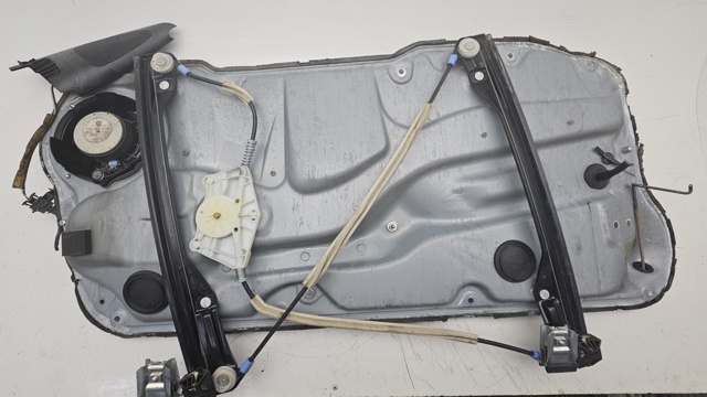 Mechanizm podnoszenia szyby drzwi przednich prawych 1J3837462H VAG
